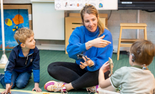 Behandelgroep voor dove en slechthorende kinderen