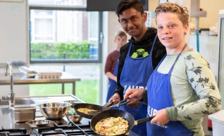 Auris blijft tweetalig onderwijs aanbieden voor DSH-leerlingen